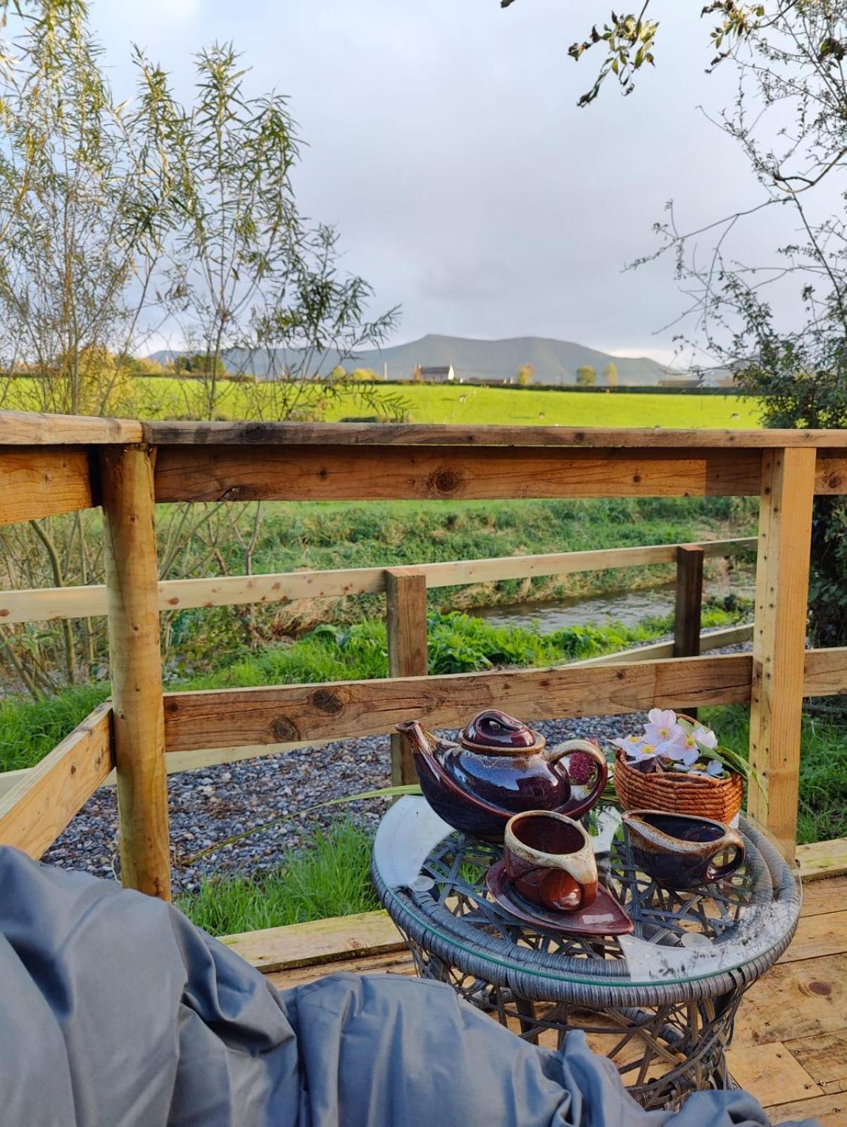 Riverside Cabin Limerick Junction Exteriér fotografie